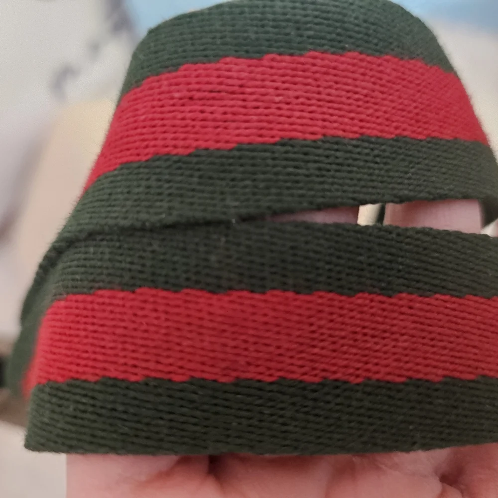 Gucci Monogram Tote Bag! - Picture 3 of 16